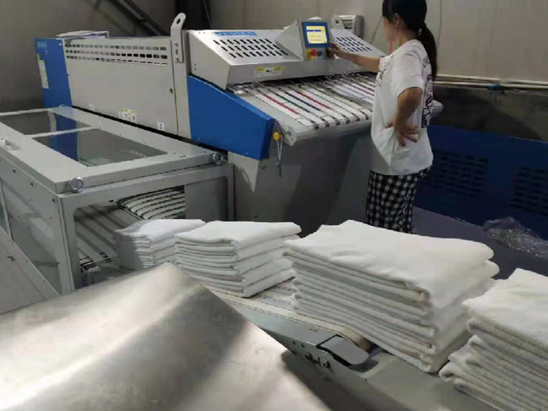 舞阳巾类折叠机-02